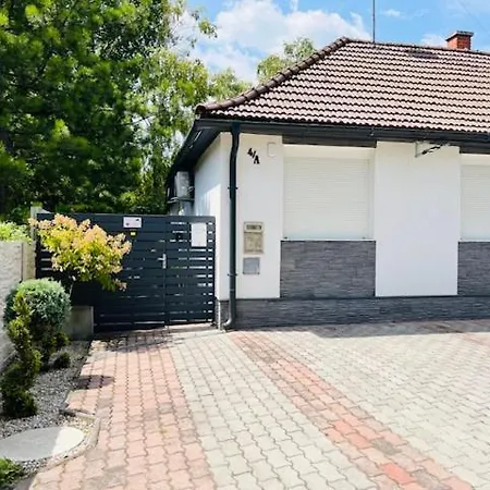 Te Meg En Vendeghaz Lägenhet Gárdony